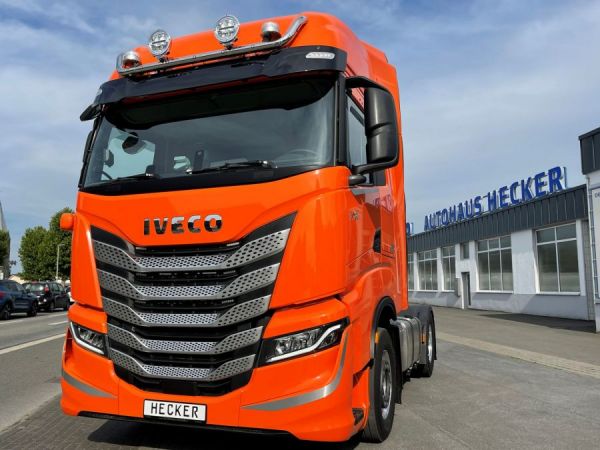 IVECO S-Way 570 PS
